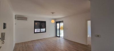 3rd room apartment with Slovak neighbors