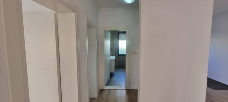 3rd room apartment with Slovak neighbors - 4